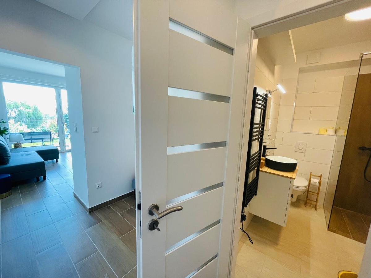 Panorama Superior Apartments - Pool, Garden, Parking Balatonalmadi Exterior photo