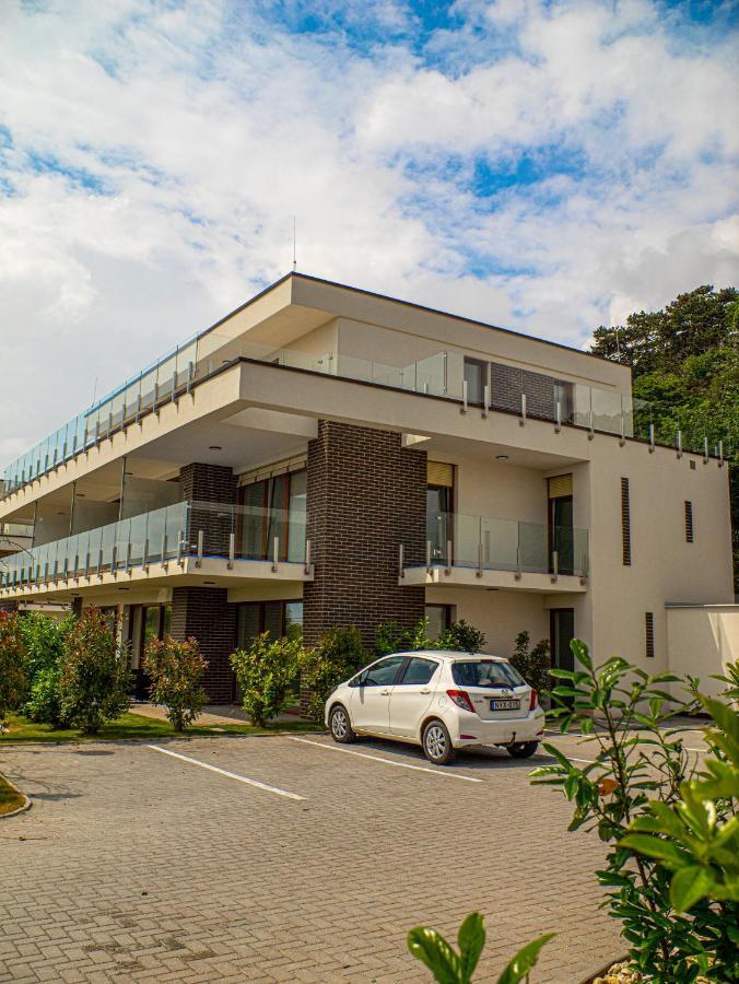 Panorama Superior Apartments - Pool, Garden, Parking Balatonalmadi Exterior photo