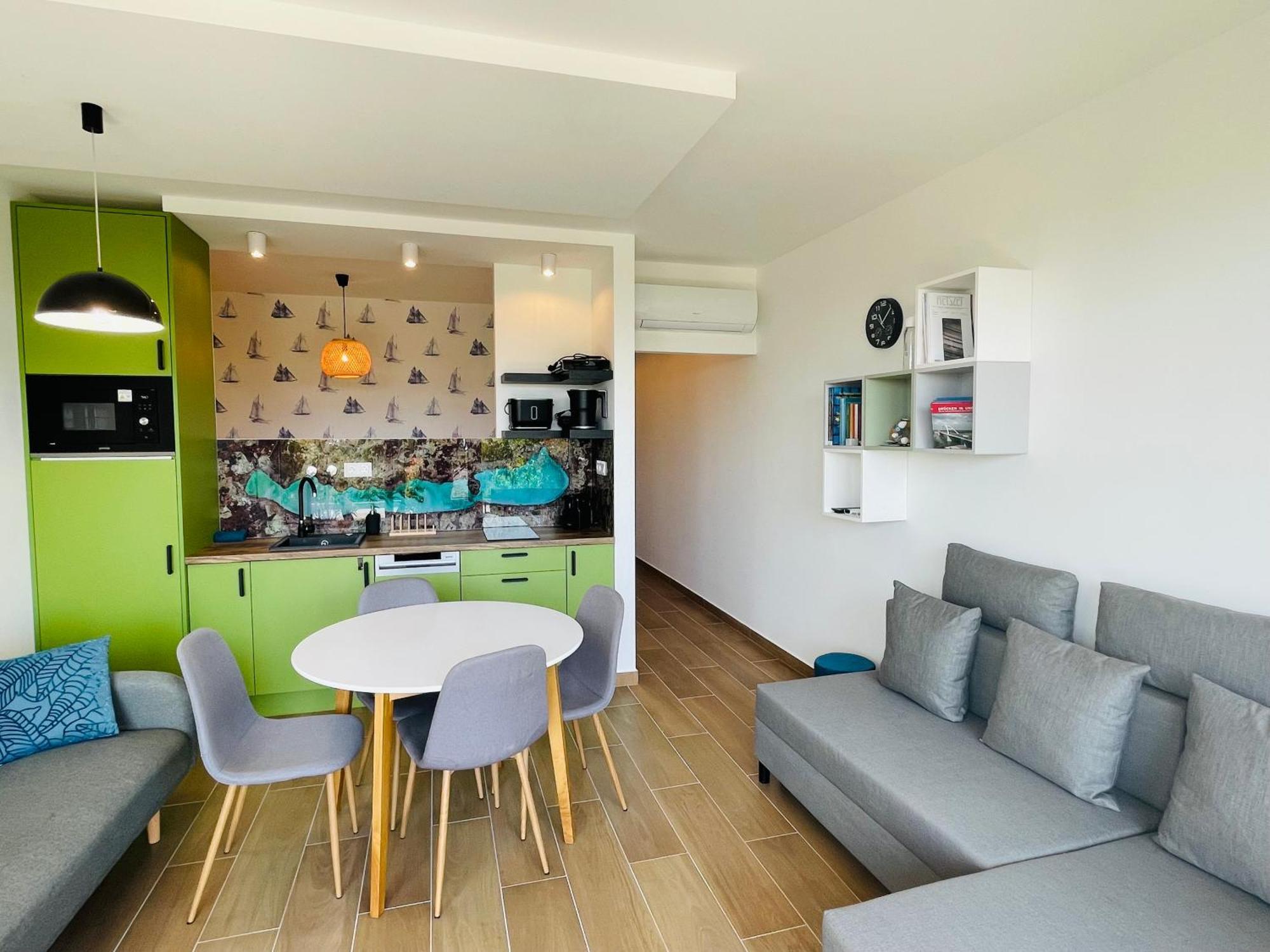 Panorama Superior Apartments - Pool, Garden, Parking Balatonalmadi Exterior photo