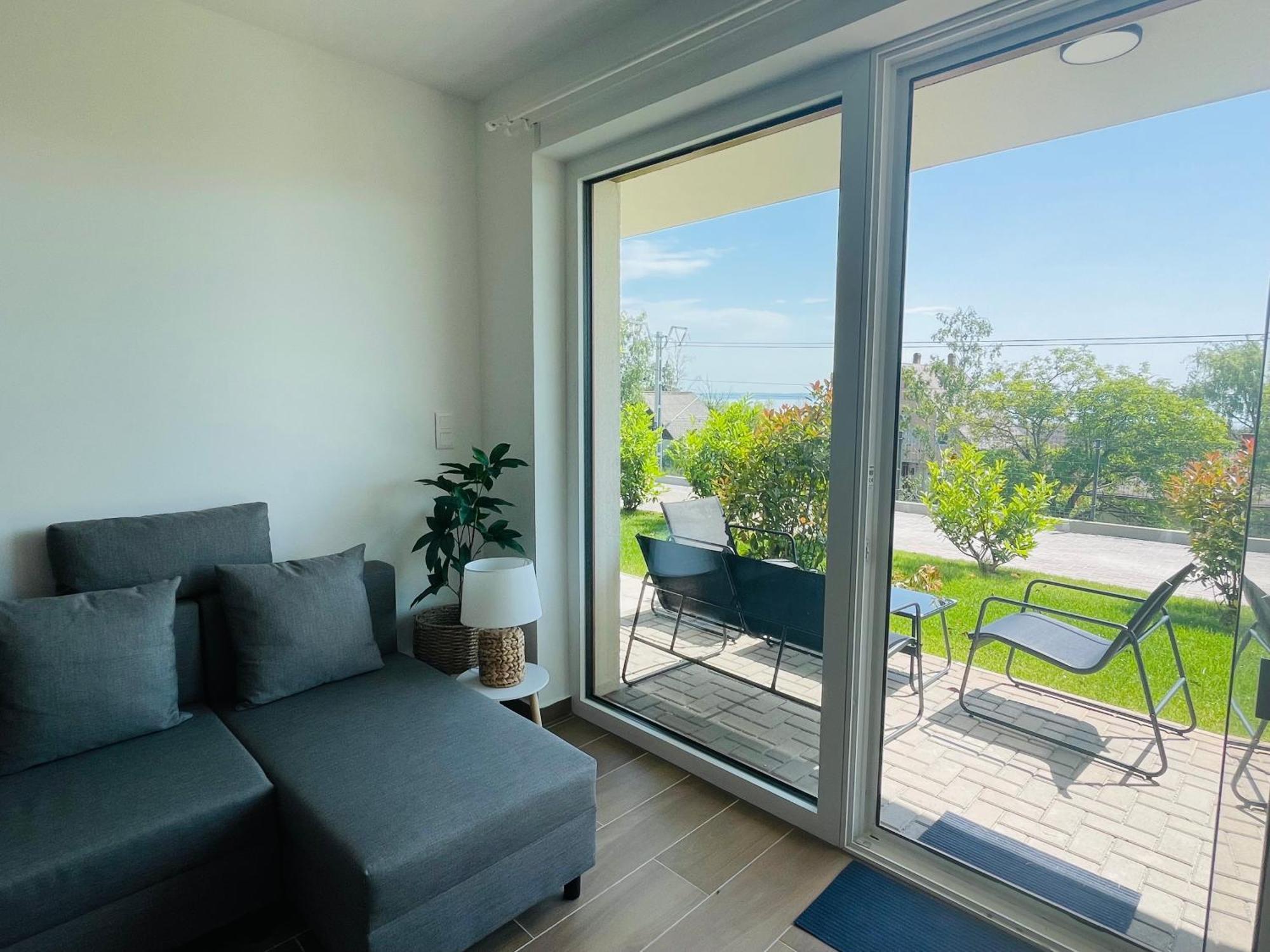 Panorama Superior Apartments - Pool, Garden, Parking Balatonalmadi Exterior photo