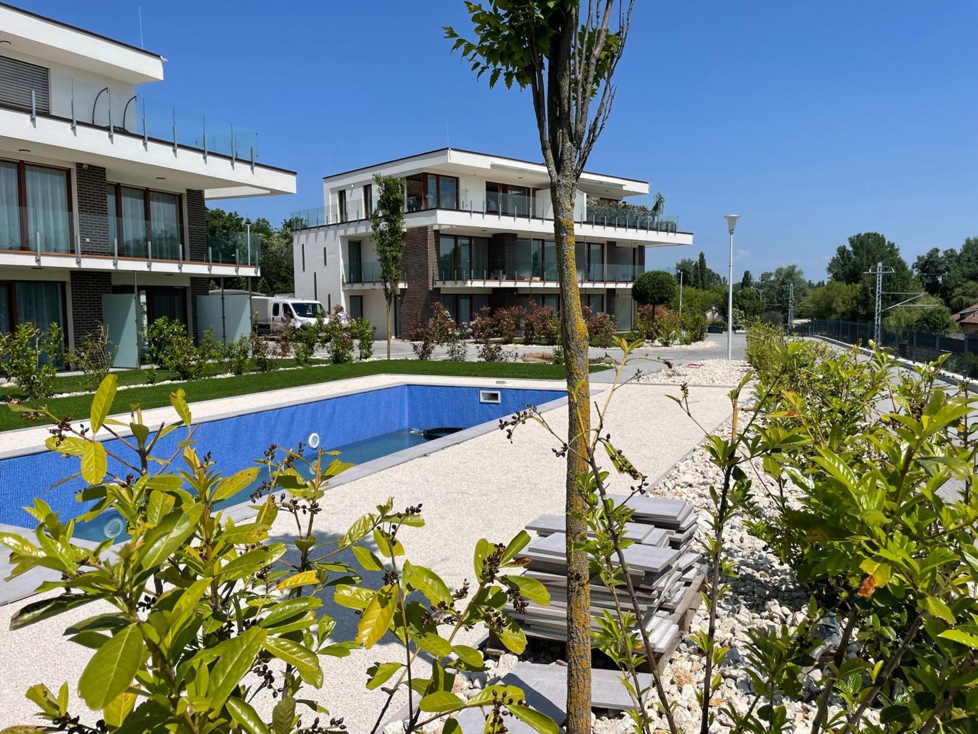 Panorama Superior Apartments - Pool, Garden, Parking Balatonalmadi Exterior photo